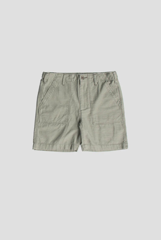 Cut from our signature vintage dobby fabric, these shorts deliver a broken-in feel from day one. Inspired by classic military/fatigue styles, featuring a more relaxed, roomier fit. Updated with a shorter inseam.