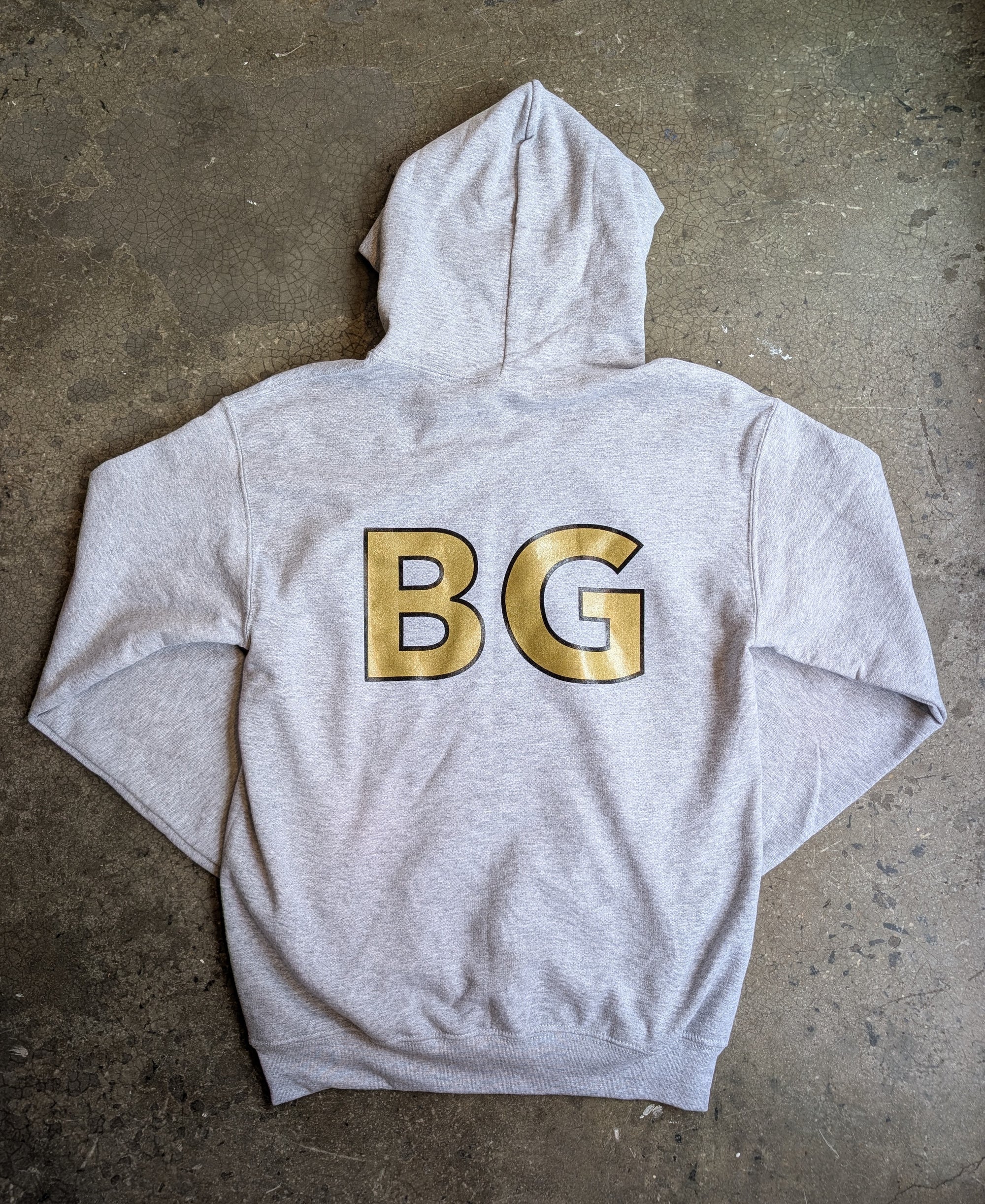 8.0 oz. 50/50 cotton/polyester
Double-lined hood
1x1 athletic rib knit cuffs and waistband
Front pouch pocket
Double needle stitching at waistband and cuffs
Local silkscreen front and back

