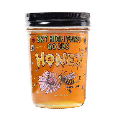 Our Raw Wildflower Honey is harvested in the rolling hills of the Hudson Valley by the team at Bee Hollow Farm: beekeepers with lifetimes of experience keeping bees happy and healthy.

The bees forage on clover and native summer wildflowers like bee balm, black eyed susans, asters, and queen anne’s lace. It takes the pollen of one million flowers to make every jar.