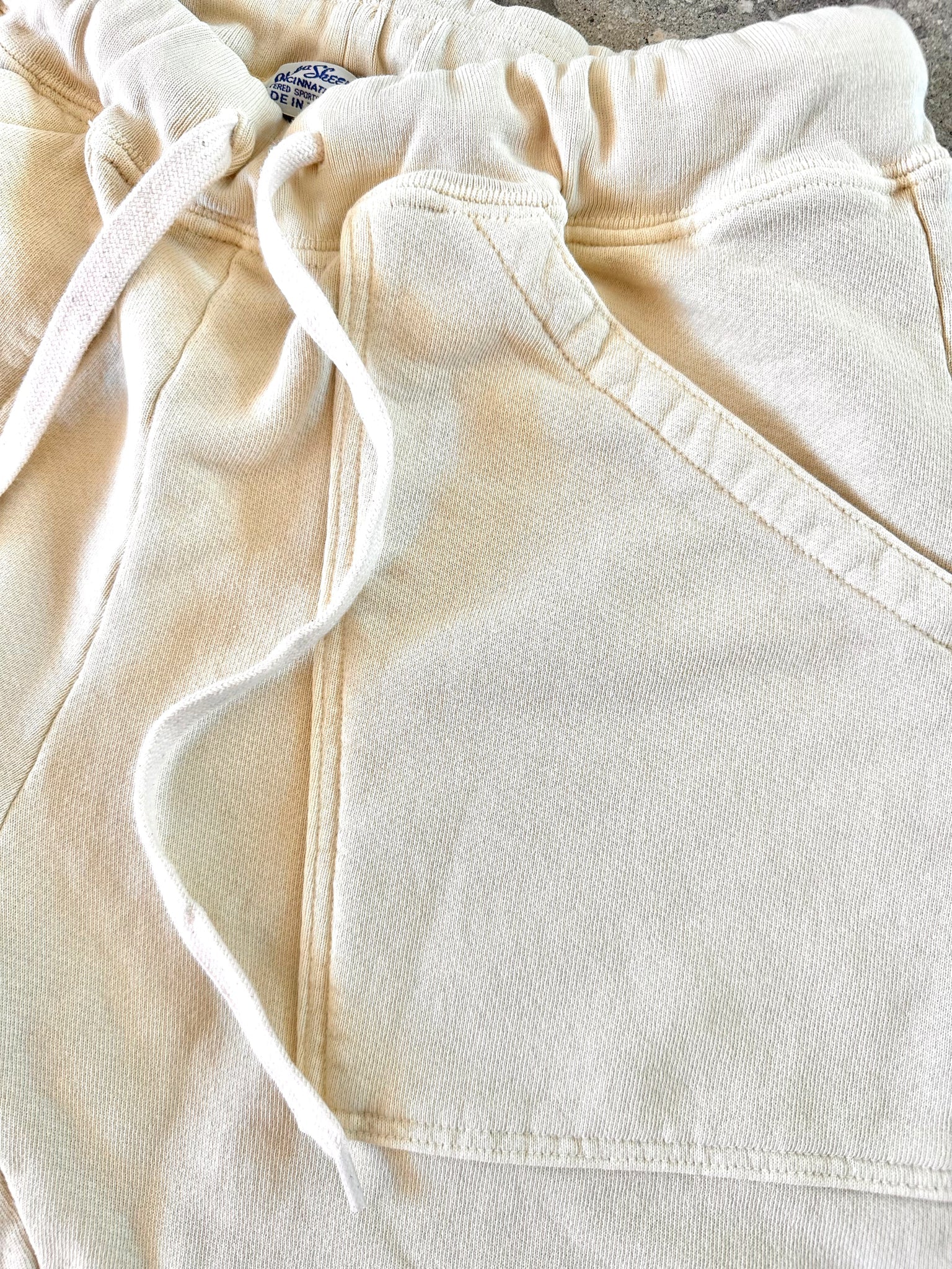 Velva Sheen Mid-weight Army Gym Shorts - Oatmilk