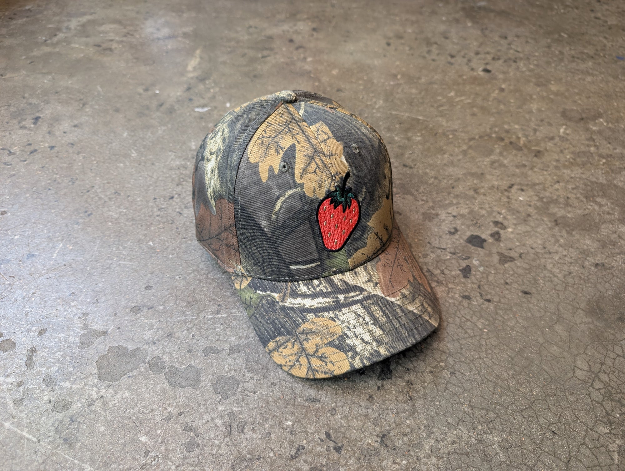 BG Camo Strawberry Hat